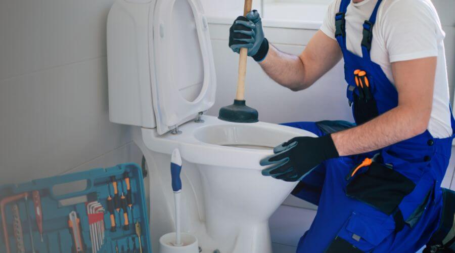Local water heater installation in Castle Rock, WA